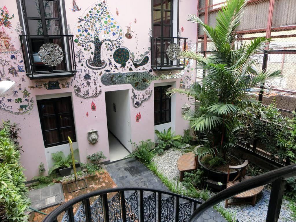 The Sculpture Hotel Chiang Mai Bagian luar foto